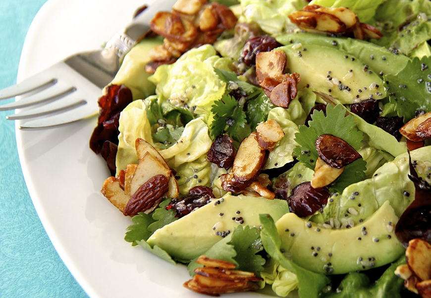 Alimentazione sana: insalata di avocado